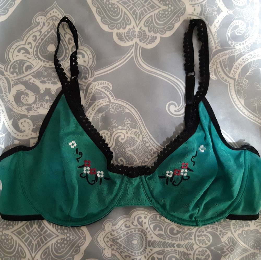 36B Planet Lingerie Bra & Panty Set